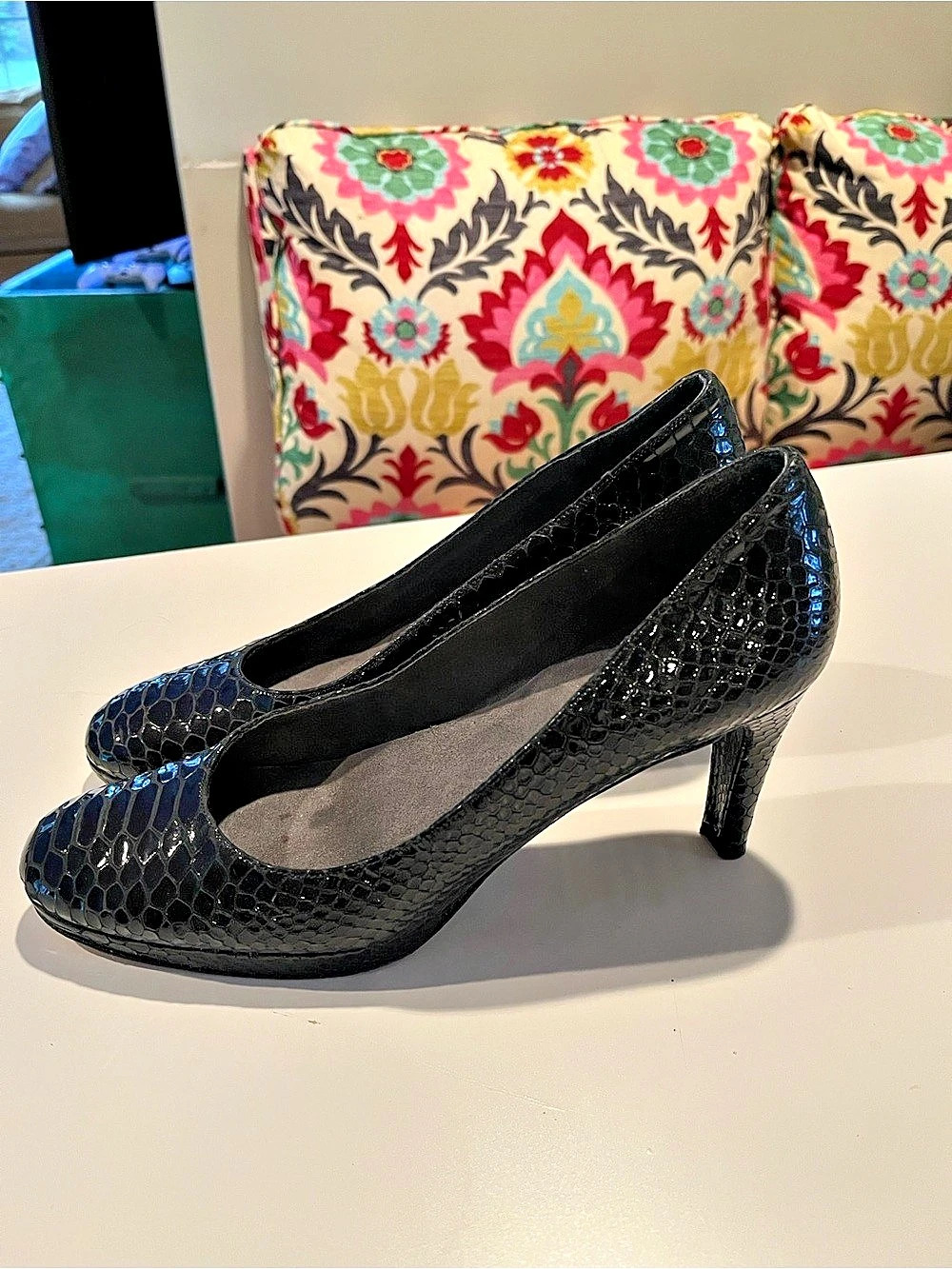 Stuart Weitzman Black Snakeskin-Print Heels